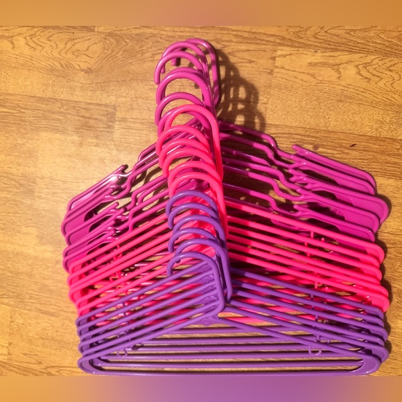 Set of Pink and Purple Plastic Hangers - Picture 1 of 2